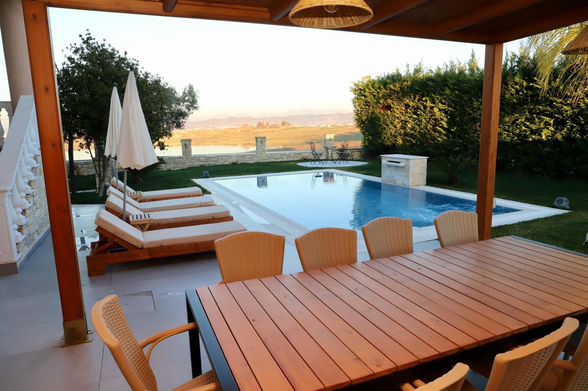 Green Villa With Private Pool Dıraç Dış mekan fotoğraf