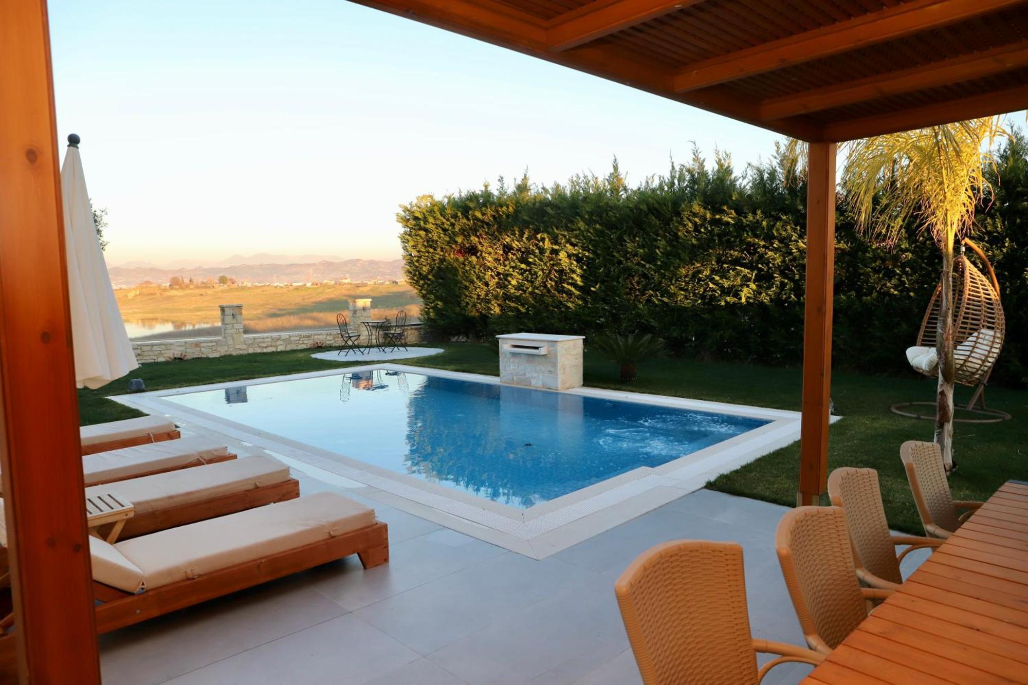 Green Villa With Private Pool Dıraç Dış mekan fotoğraf