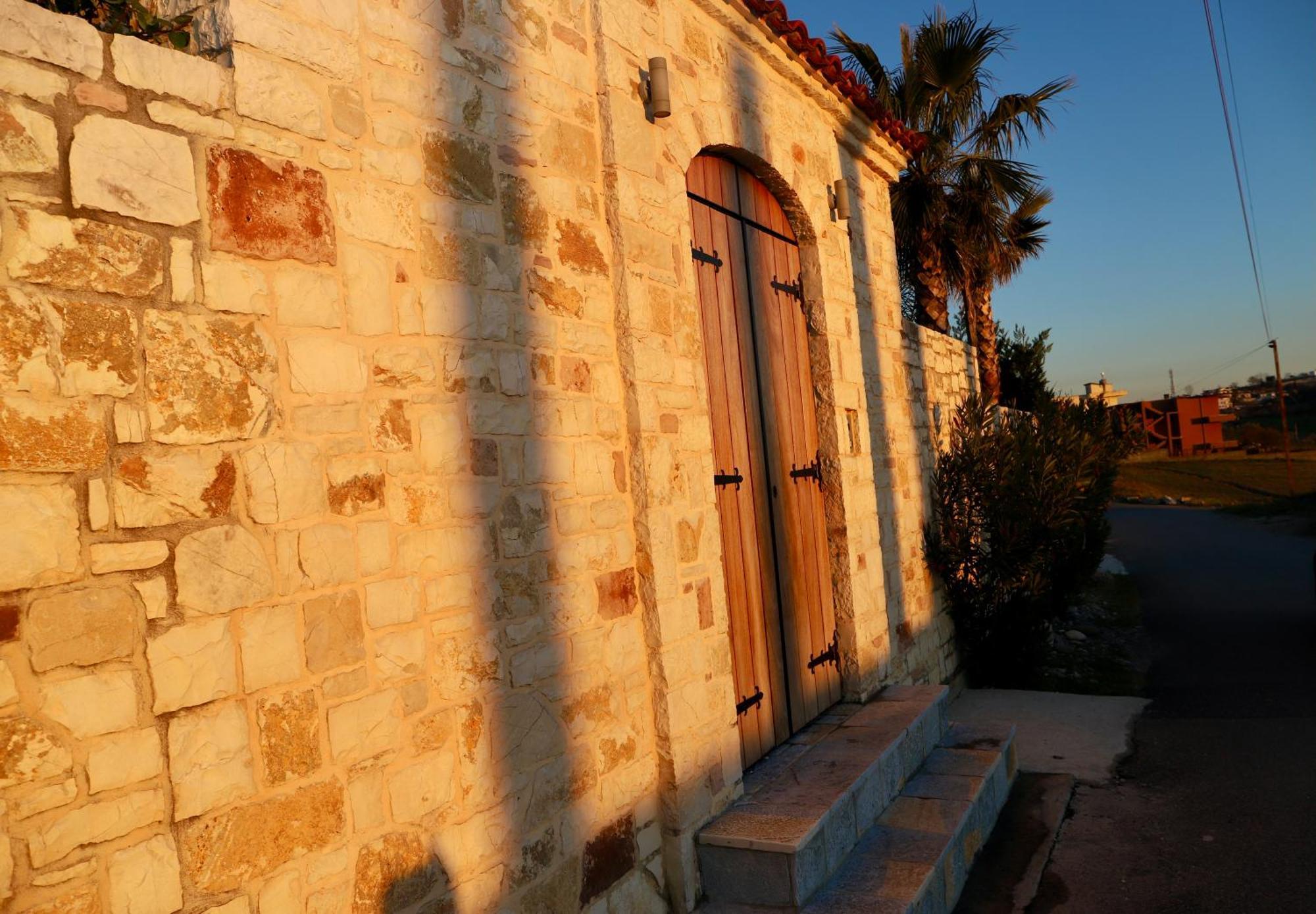 Green Villa With Private Pool Dıraç Dış mekan fotoğraf