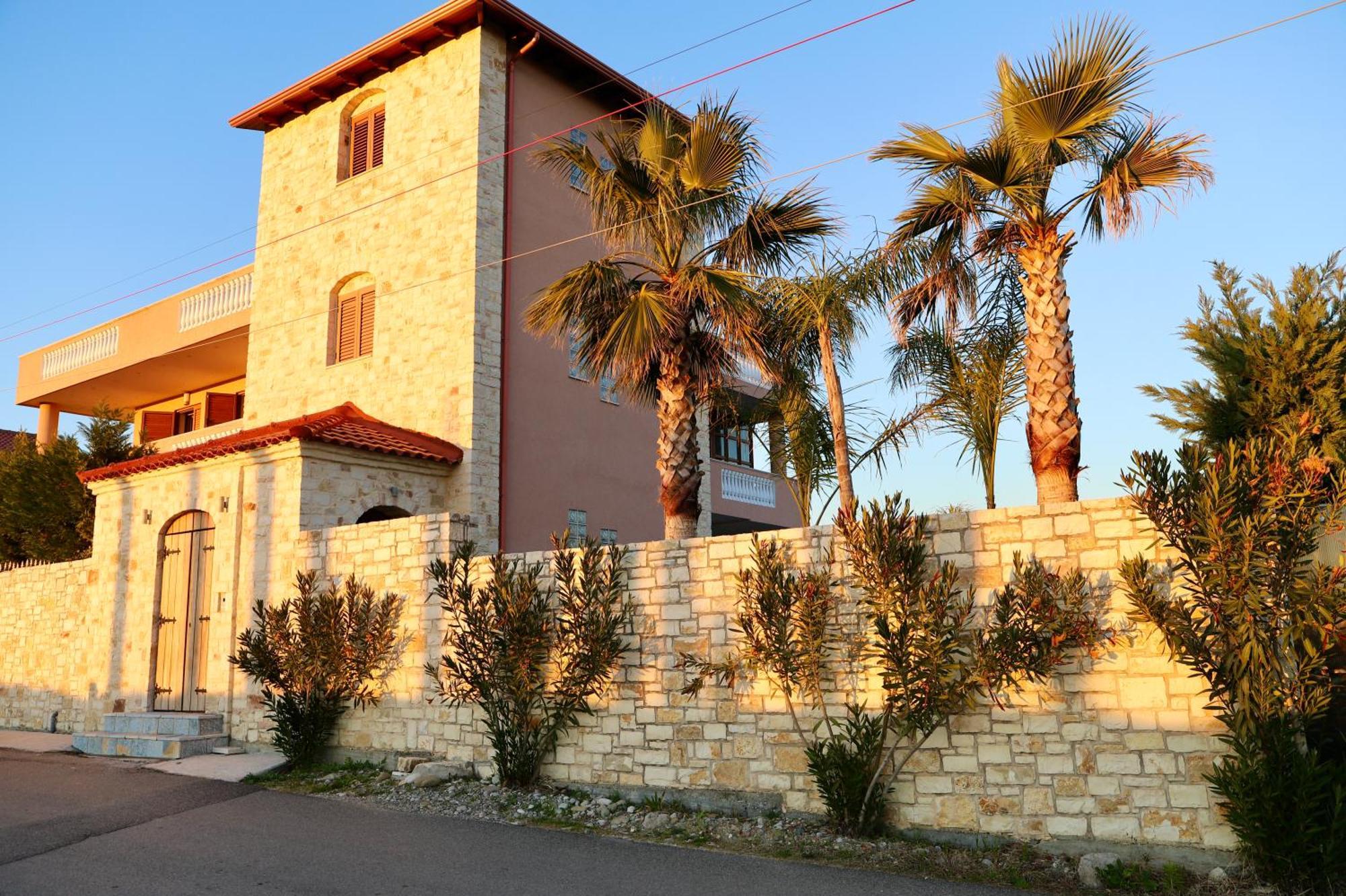 Green Villa With Private Pool Dıraç Dış mekan fotoğraf