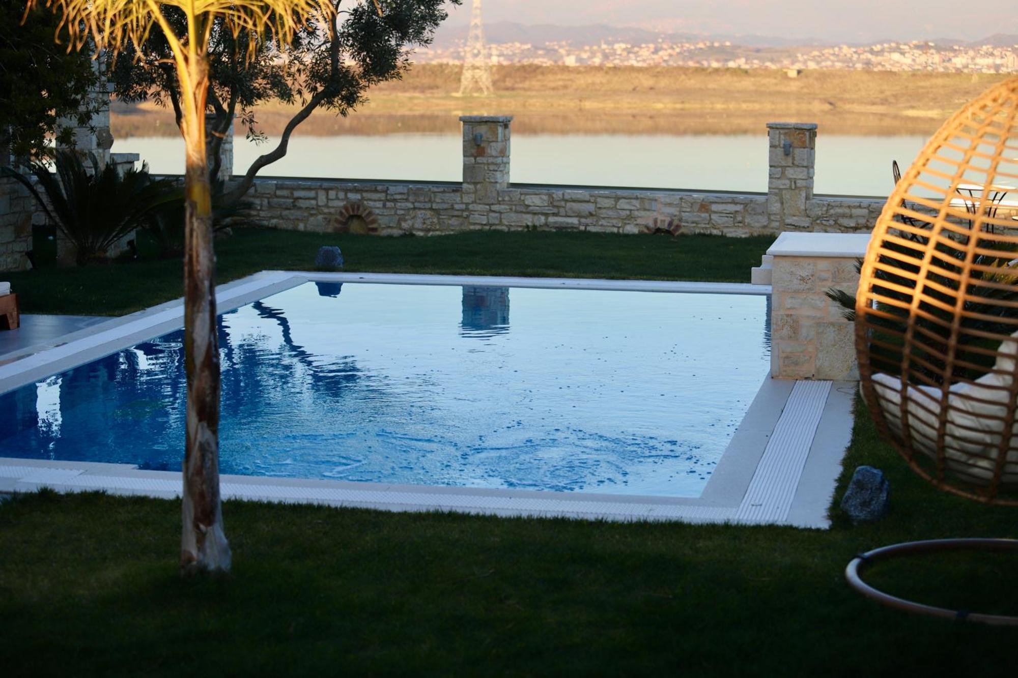 Green Villa With Private Pool Dıraç Dış mekan fotoğraf