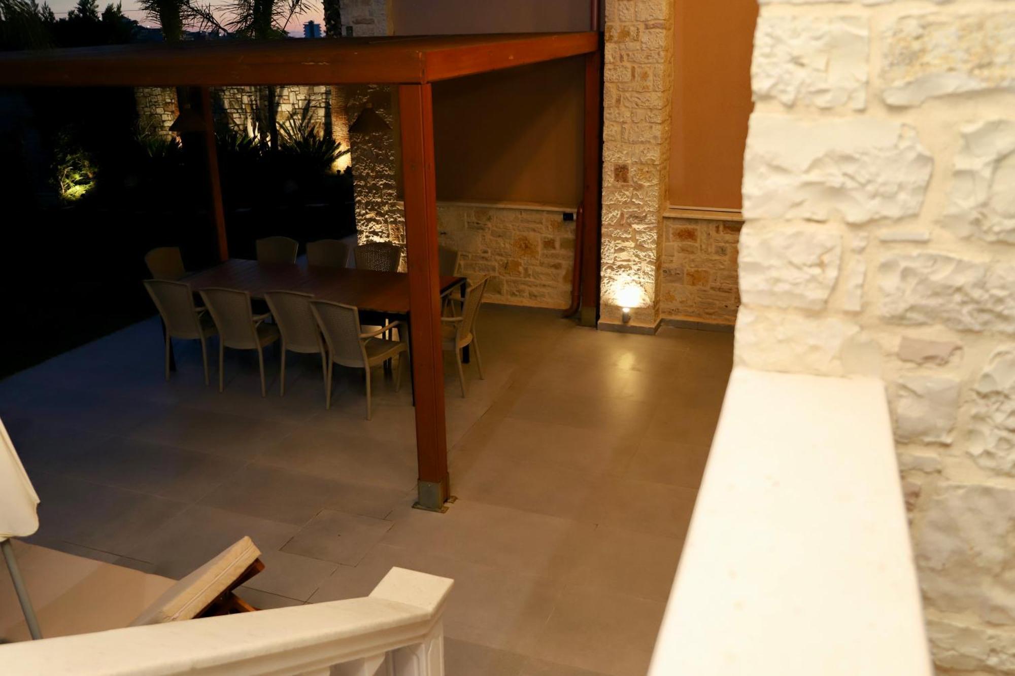Green Villa With Private Pool Dıraç Dış mekan fotoğraf