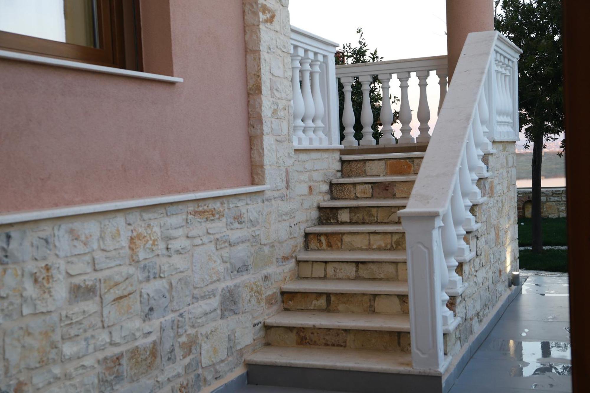 Green Villa With Private Pool Dıraç Dış mekan fotoğraf